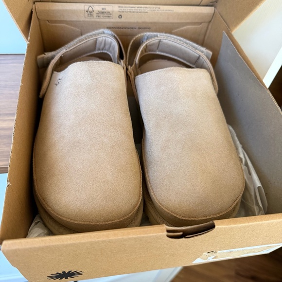 UGG Goldenstar 7.5 Sand - Picture 12 of 12